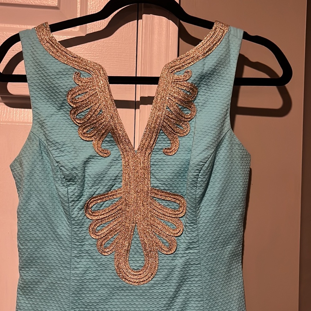 Lilly Pulitzer Janice Shift Dress in Shorely Blue with Metallic Gold N… - Picture 6 of 10